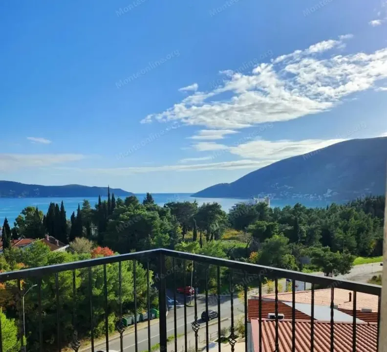 Sale, two bedroom apartment, 89m², Igalo, Herceg Novi