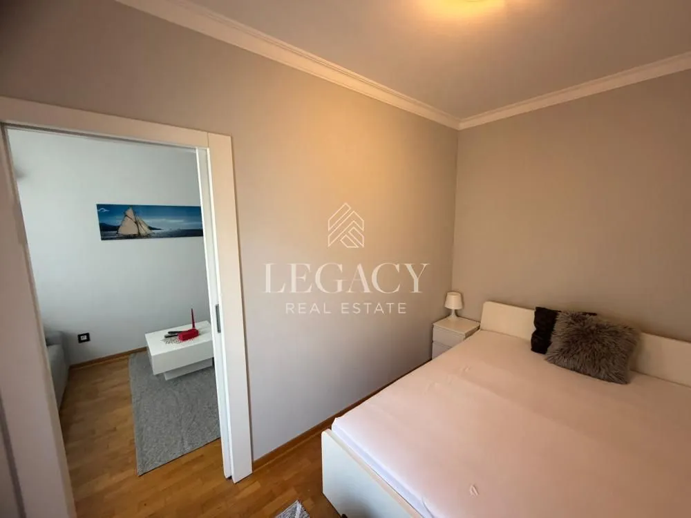 Rent, one bedroom apartment, 38m², Đeram Pijaca, Beograd