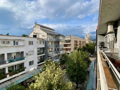 Rent, two bedroom apartment, 97m², Centar, Podgorica - image 12