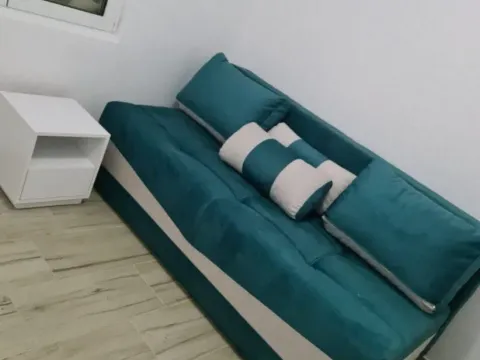 Izdavanje, trosoban stan, 150m², Gradiošnica, Tivat - image 3