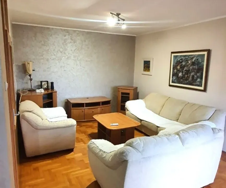 Prodaja, trosoban stan, 105m², Blok 6, Podgorica