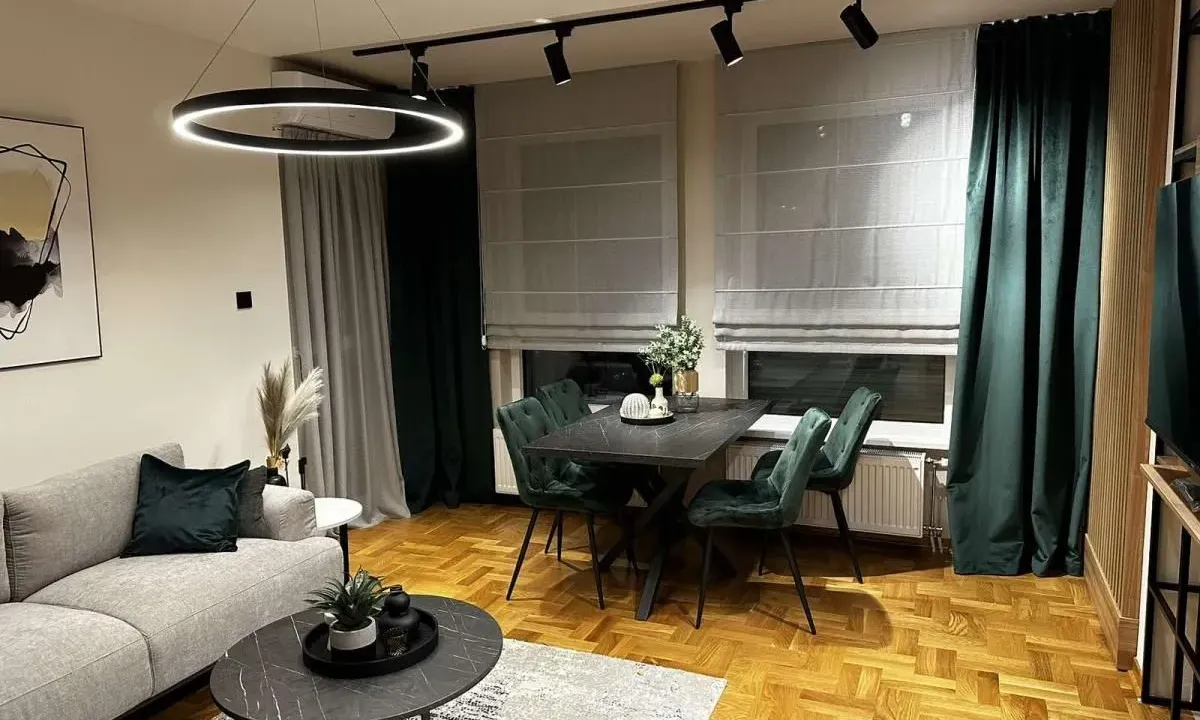 Izdavanje, dvosoban stan, 78m², Dom zdravlja, Niš