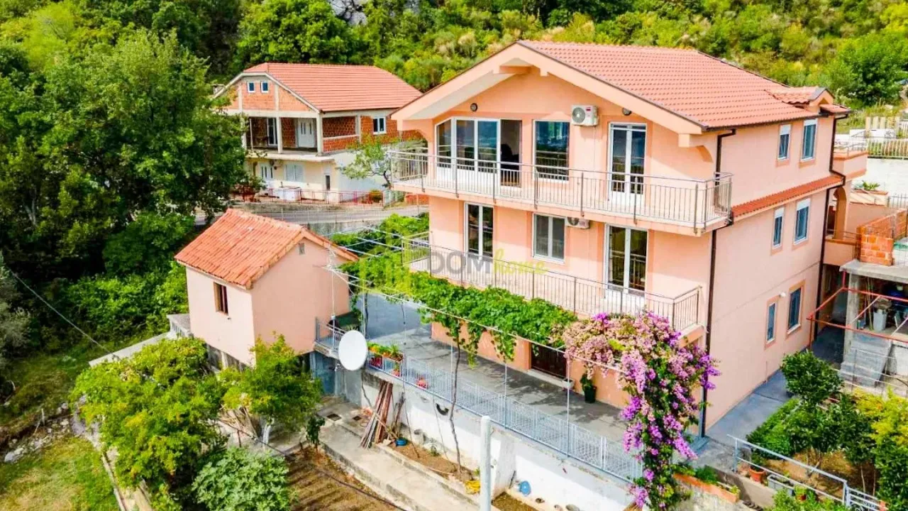 Prodaja, kuća, 360m², Herceg Novi, Crna Gora