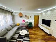 Prodaja, trosoban stan, 89m², Autobuska stanica, Podgorica - image 1