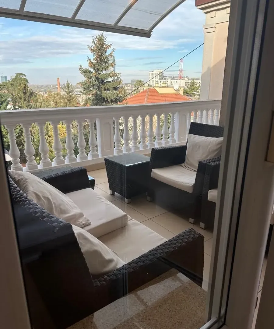 Rent, four bedroom apartment, 147m², Savski Venac, Beograd