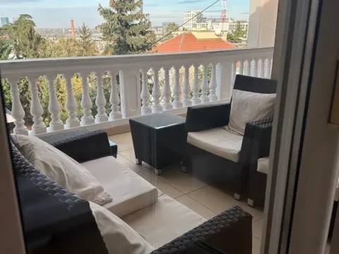 Izdavanje, četvorosoban stan, 147m², Savski Venac, Beograd - image 6