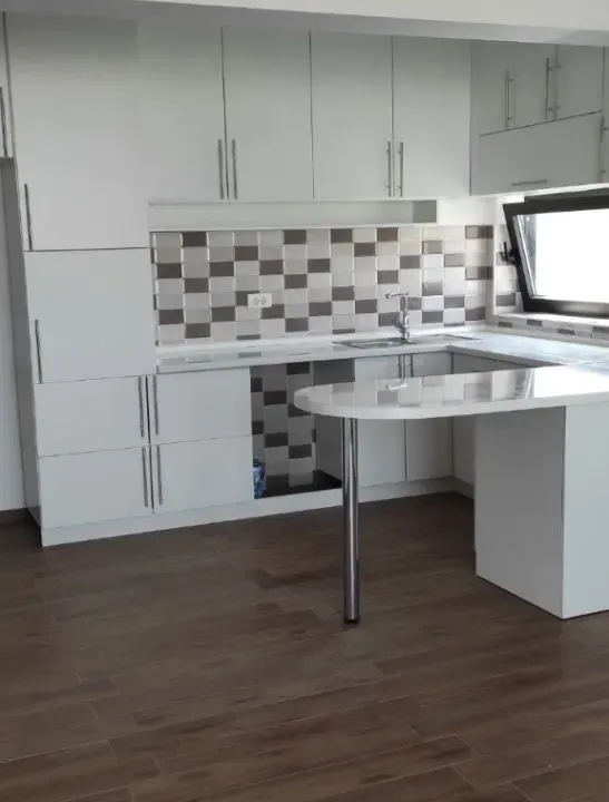 Prodaja, dvosoban stan, 71m², Centar, Bar