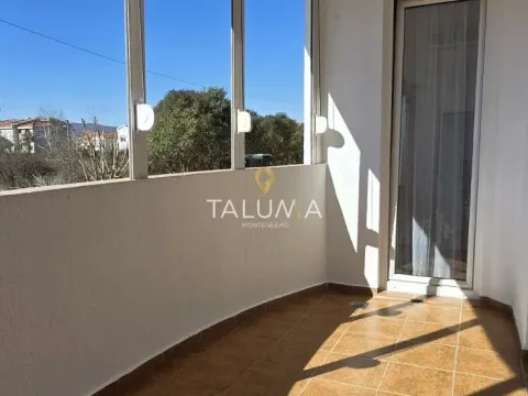 Rent, one bedroom apartment, 63m², Zabjelo, Podgorica - image 11