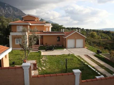 Sale, house, 375m², Kavač, Kotor - image 9