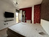 Izdavanje, trosoban stan, 140m², Preko Morače, Podgorica - image 9