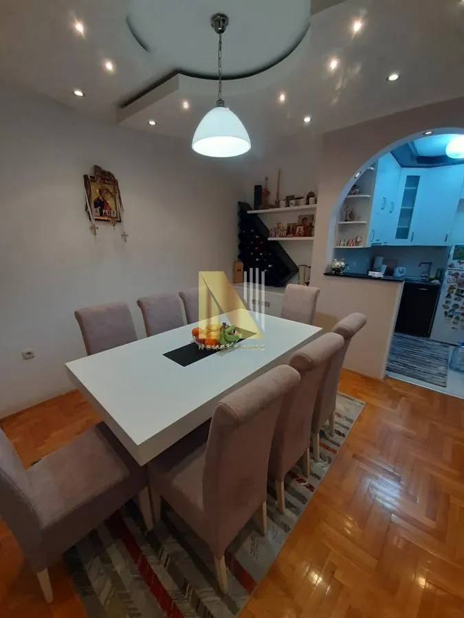 Prodaja, trosoban stan, 70m², Nova Detelinara, Novi Sad Sve Podlokacije