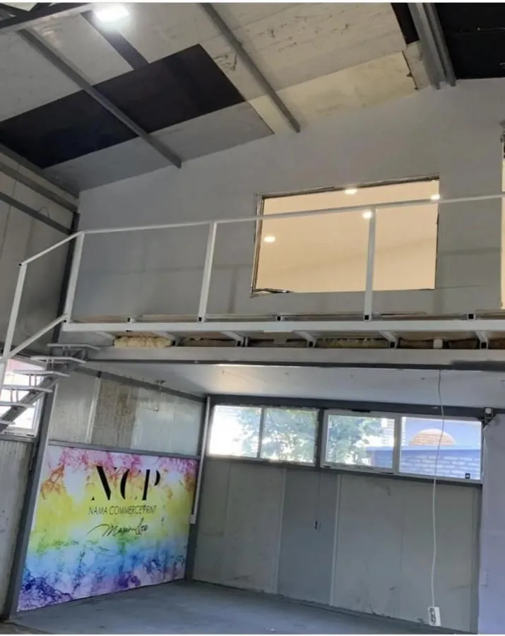 Prodaja, poslovni prostor, 203m², Kamenjar, Novi Sad Sve Podlokacije