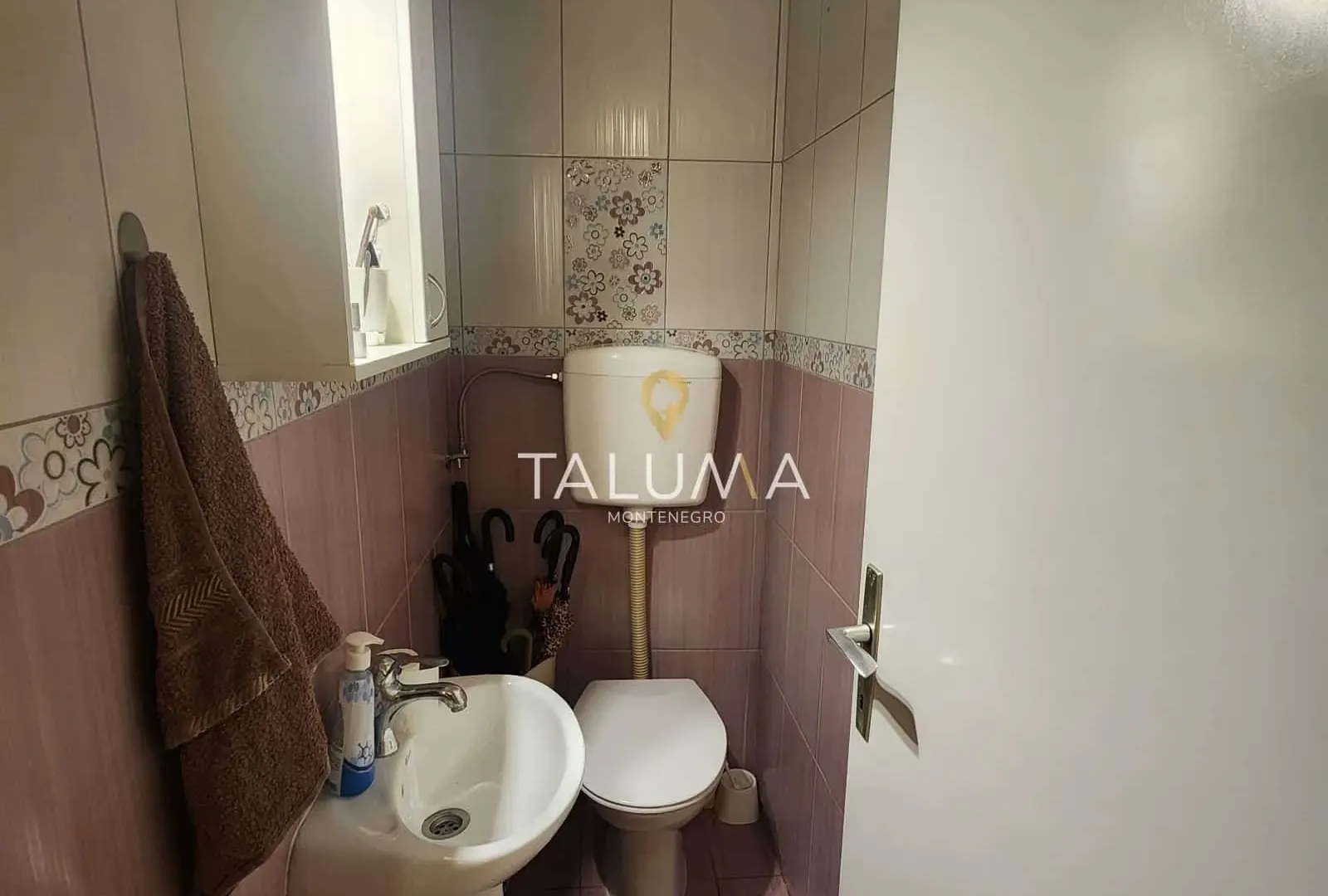 Prodaja, dvosoban stan, 80m², Stara Varoš, Podgorica