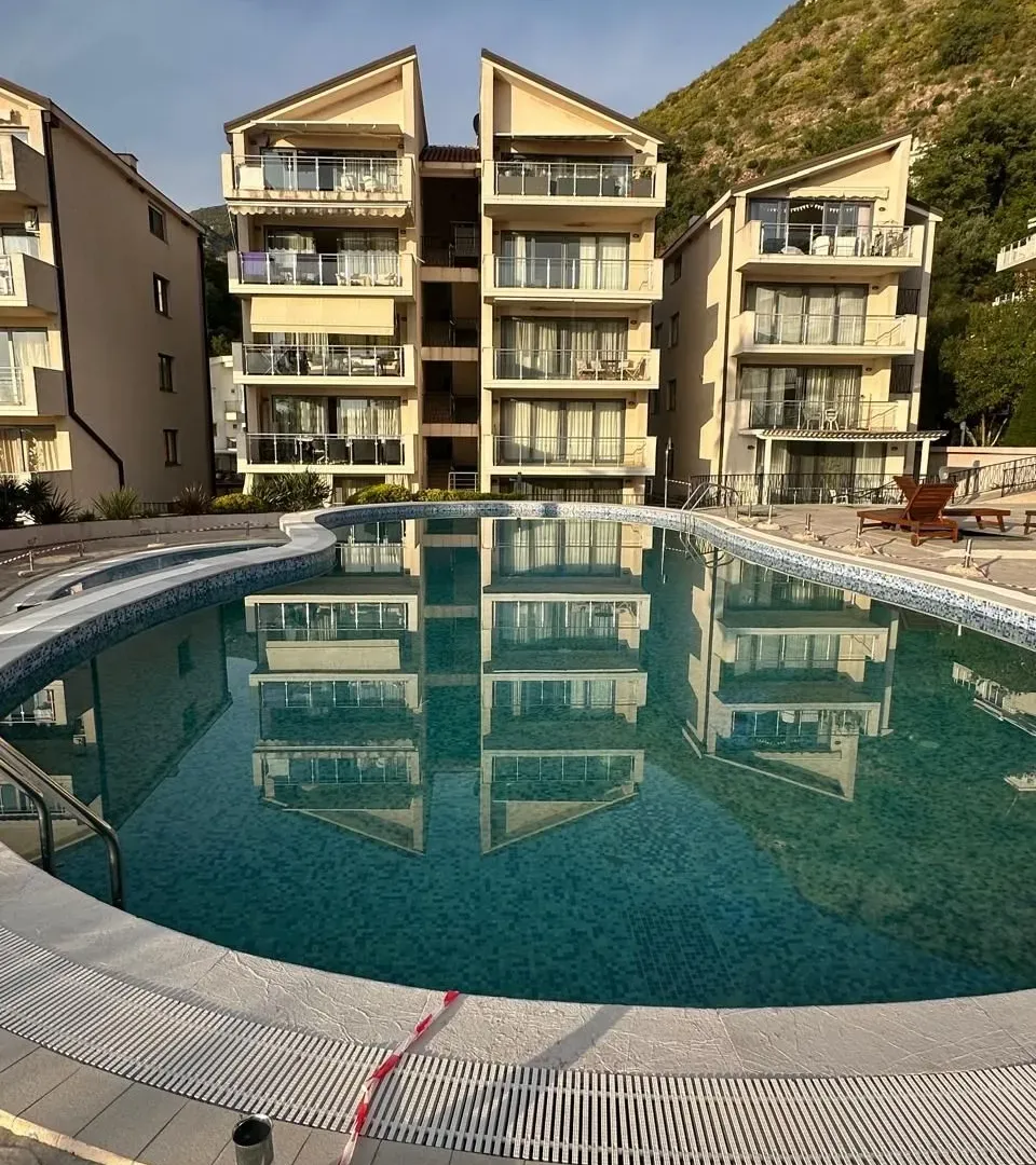 Sale, two bedroom apartment, 76m², Pržno, Budva