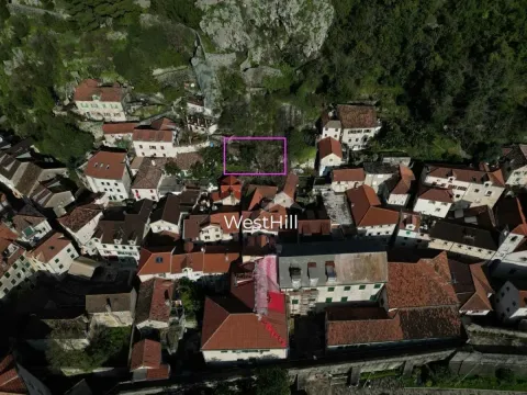 Sale, house, 200m², Kotor, Crna Gora - image 10