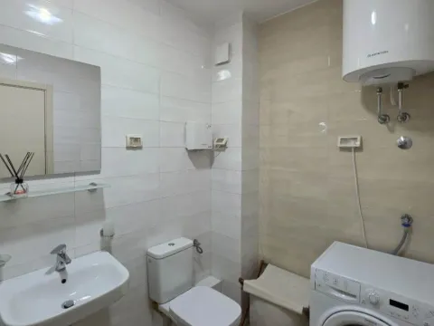 Izdavanje, dvosoban stan, 53m², Zabjelo, Podgorica - image 13