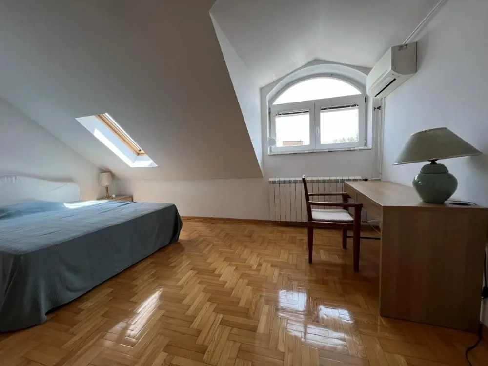 Rent, four bedroom apartment, 135m², Vračar Hram, Vračar Sve Podlokacije