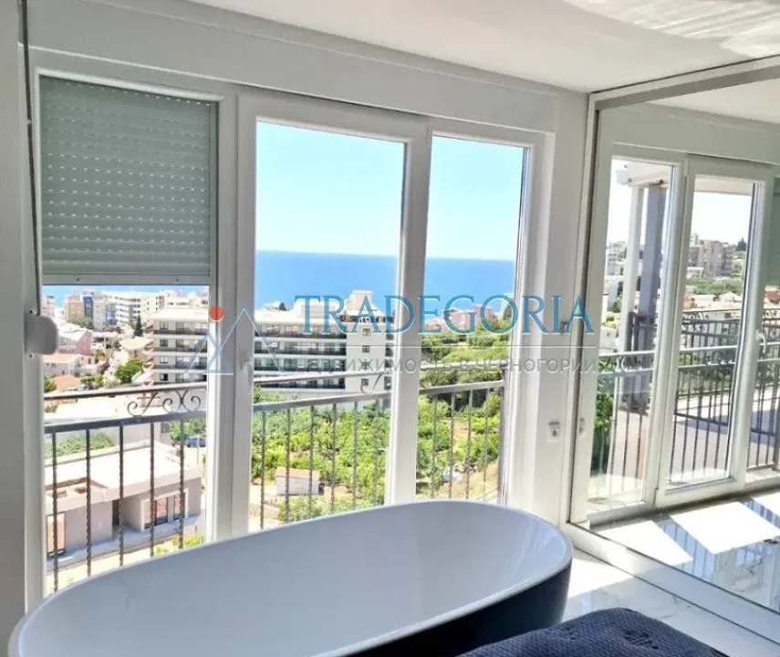 Prodaja, trosoban stan, 110m², Dobra Voda, Budva