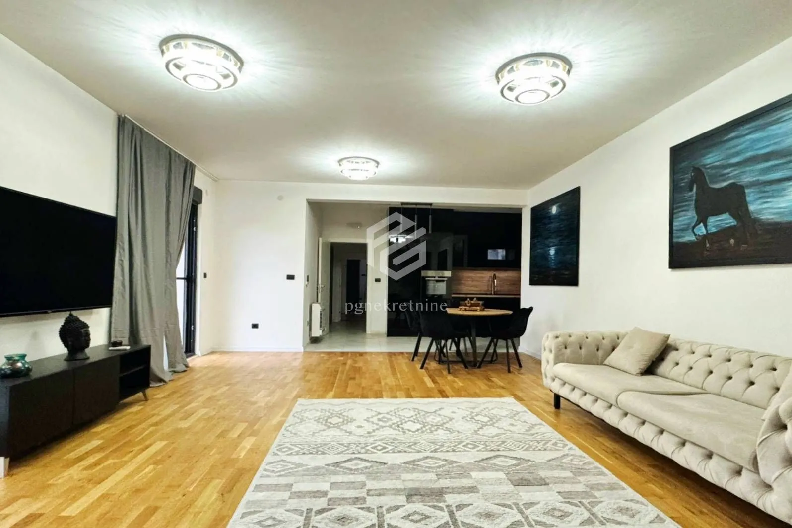 Rent, two bedroom apartment, 100m², Dalmatinska ulica, Podgorica