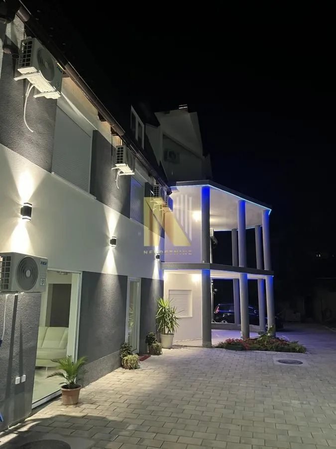 Rent, office space, 550m², Petrovaradin, Novi Sad