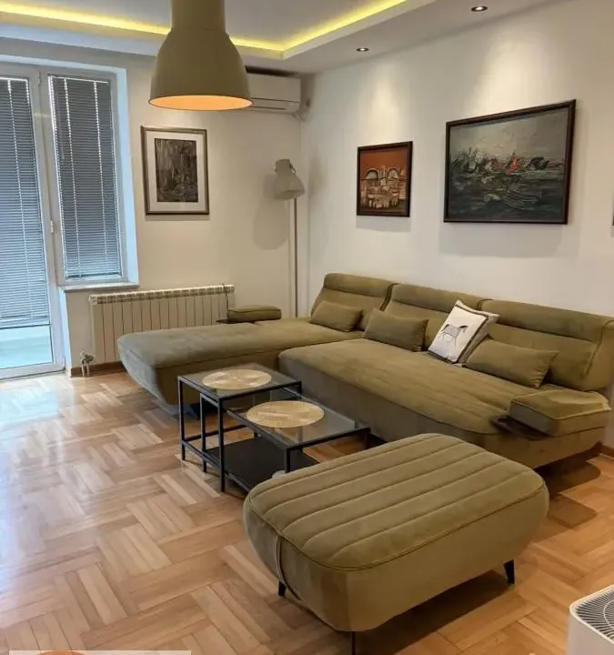 Prodaja, četvorosoban stan, 103m², Julino Brdo, Beograd