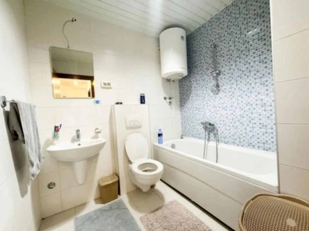 Izdavanje, dvosoban stan, 75m², City Kvart, Podgorica