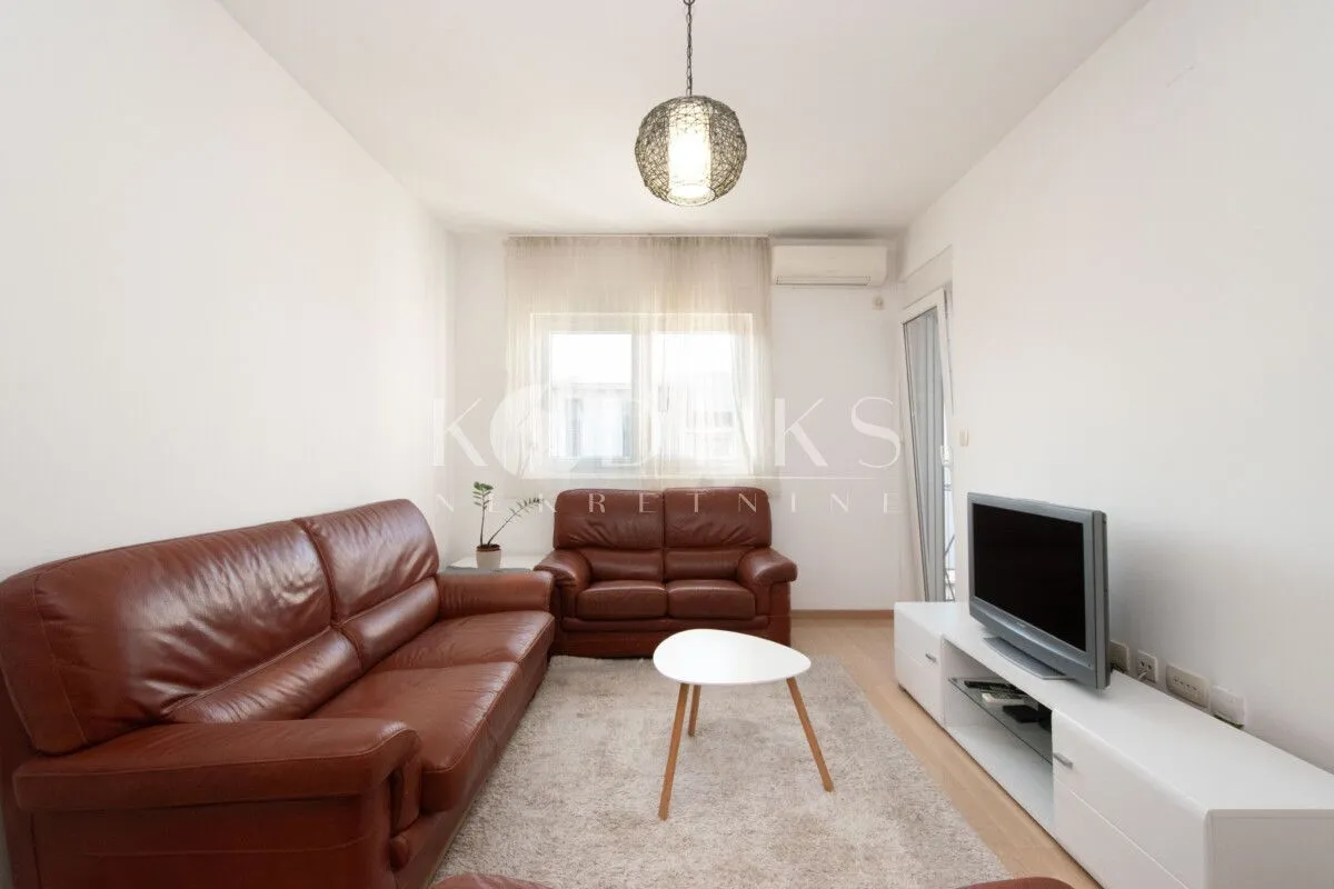 Izdavanje, dvosoban stan, 71m², City Kvart, Podgorica