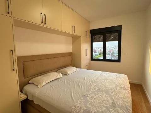 Izdavanje, dvosoban stan, 70m², Kalimanj, Tivat - image 7