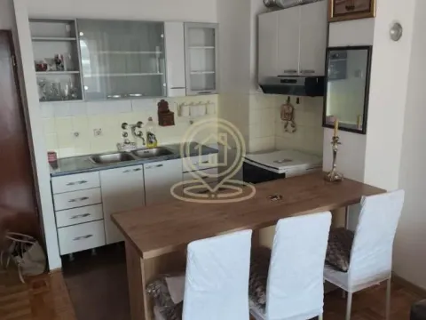Izdavanje, dvosoban stan, 50m², Sajmište, Novi Sad - image 4
