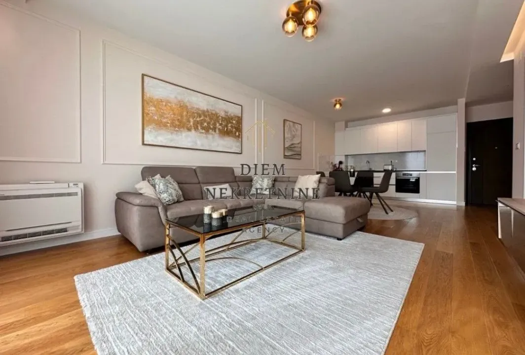 Izdavanje, jednosoban stan, 58m², Podgorica, Crna Gora