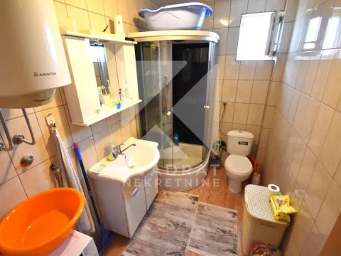 Prodaja, kuća, 220m², Donji Kokoti, Podgorica - image 14