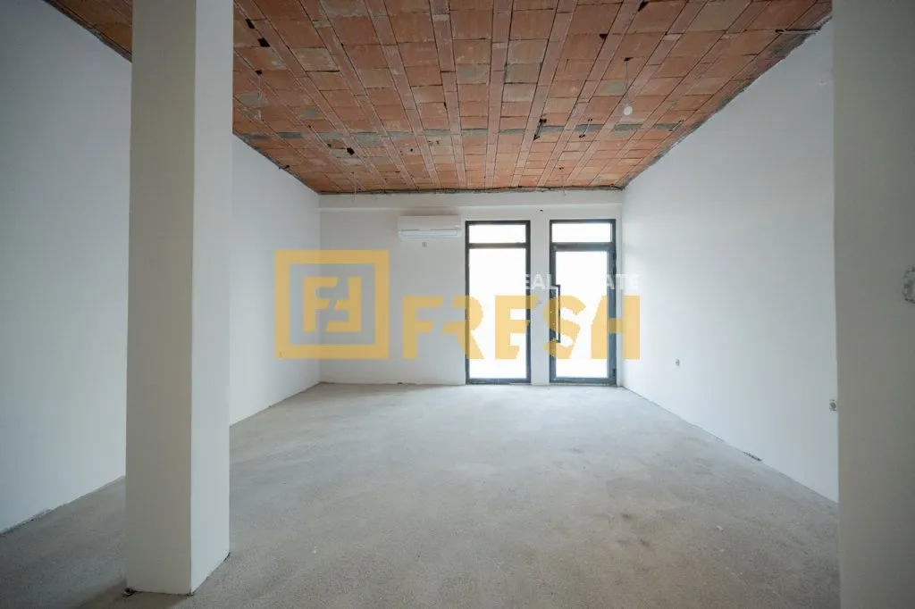 Rent, office space, 110m², Momišići, Podgorica