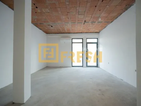 Izdavanje, poslovni prostor, 110m², Momišići, Podgorica - image 8