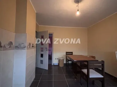 Prodaja, kuća, 218m², Centar, Inđija - image 8