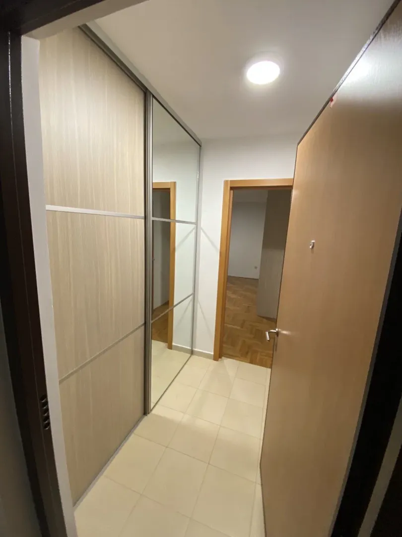 Rent, one bedroom apartment, 35m², Stari Aerodrom, Podgorica
