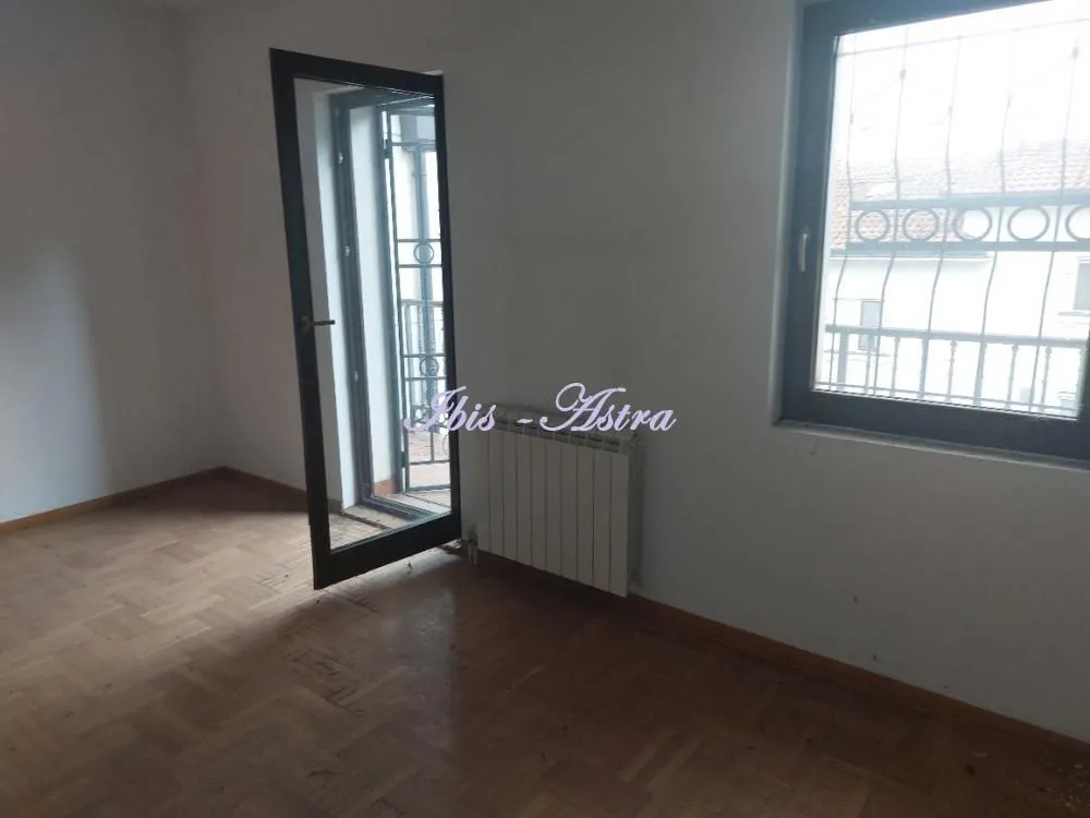 Sale, four bedroom apartment, 202m², Savski Venac, Beograd