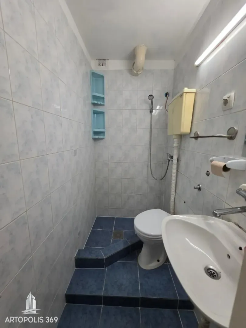 Prodaja, trosoban stan, 76m², Palilula Sve Podlokacije, Beograd
