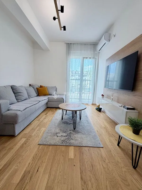 Rent, one bedroom apartment, 36m², Stari Aerodrom, Podgorica