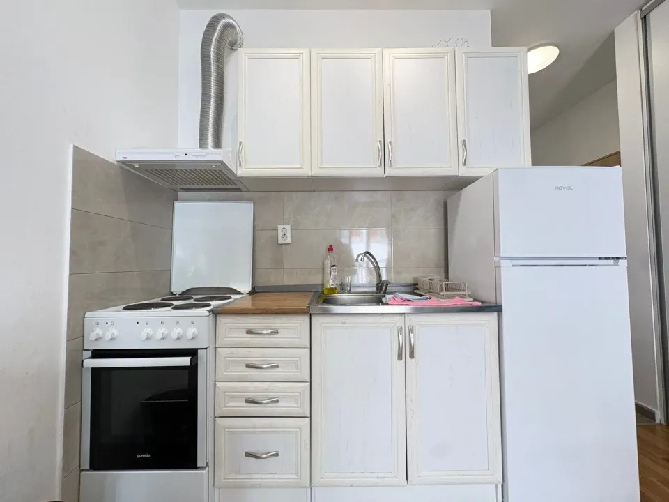 Rent, studio apartment, 30m², Tuški Put, Podgorica
