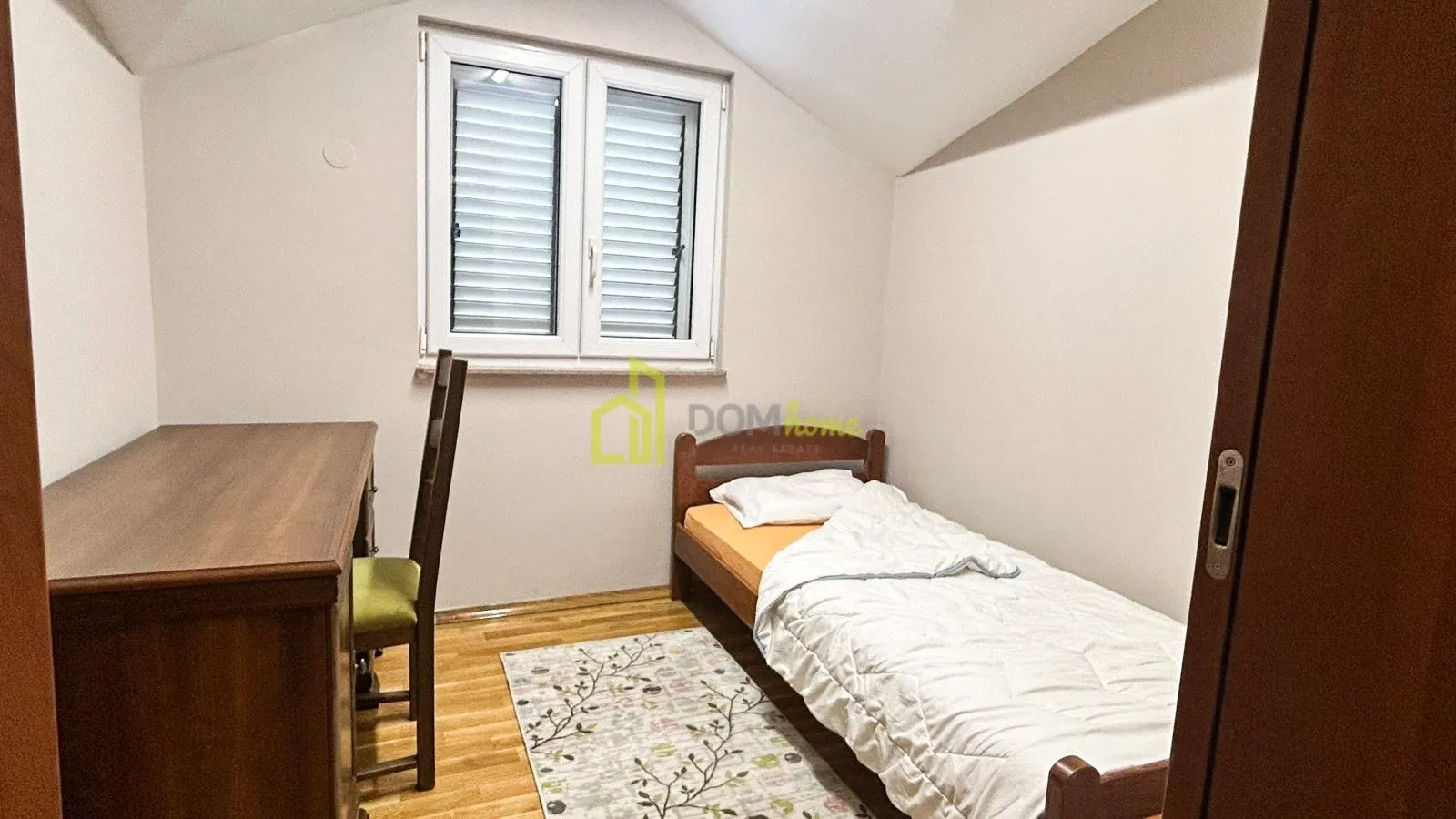 Izdavanje, kuća, 220m², Konik, Podgorica