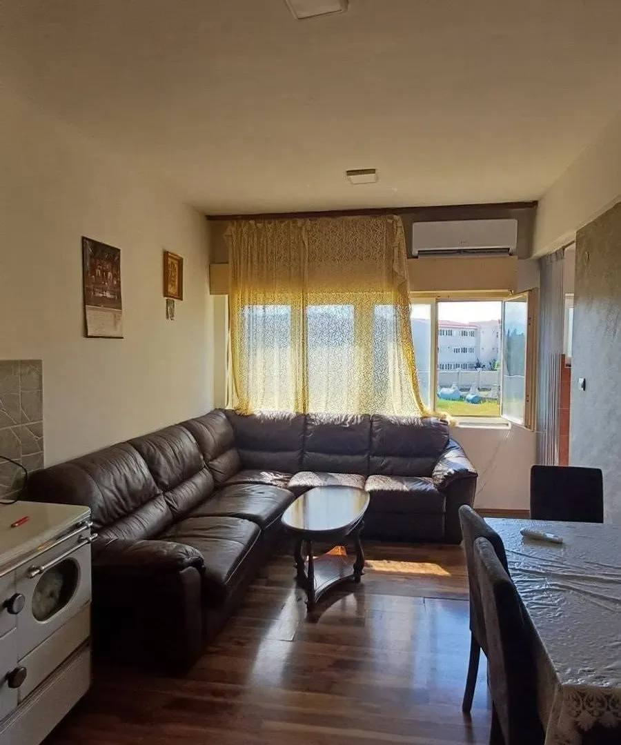 Prodaja, jednosoban stan, 42m², Centar, Nikšić
