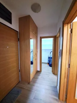 Izdavanje, jednosoban stan, 48m², Blok 6, Podgorica - image 9