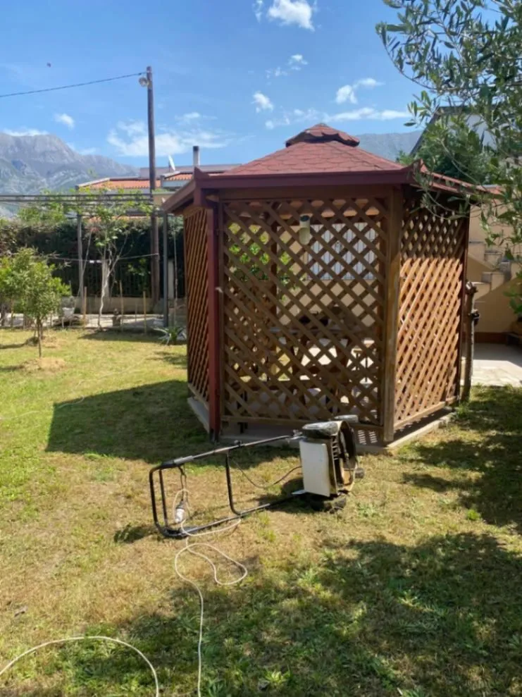 Prodaja, kuća, 200m², Polje, Bar