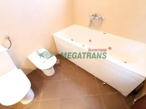 Izdavanje, trosoban stan, 103m², Savski Venac, Beograd - image 13