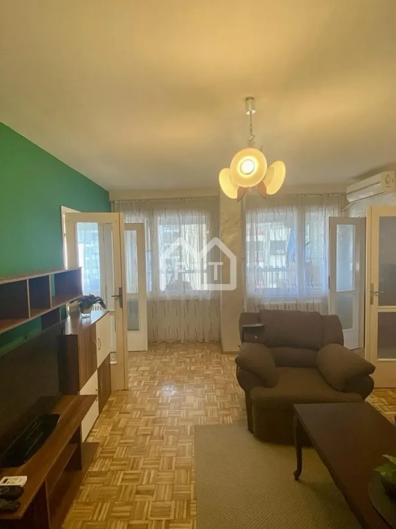 Izdavanje, trosoban stan, 92m², Novi Beograd Sve Podlokacije, Beograd