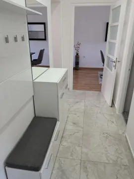 Rent, one bedroom apartment, 68m², Centar, Podgorica - image 10