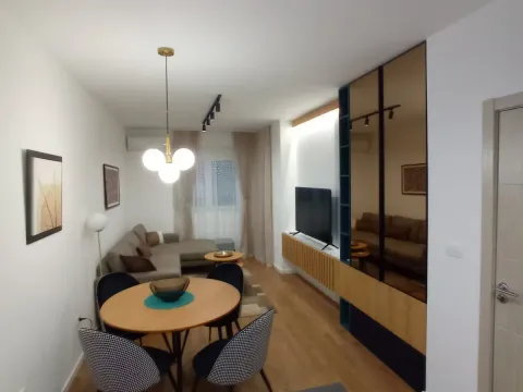 Izdavanje, dvosoban stan, 56m², Ljubović, Podgorica - image 5