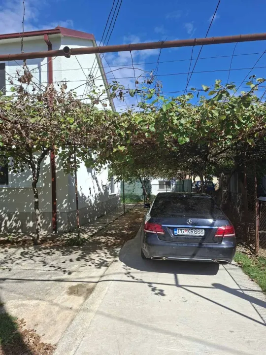 Rent, house, 70m², Momišići, Podgorica