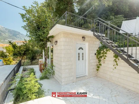 Sale, three bedroom apartment, 103m², Muo, Kotor - image 18