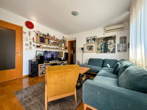 Prodaja, trosoban stan, 83m², Stari Aerodrom, Podgorica - image 6